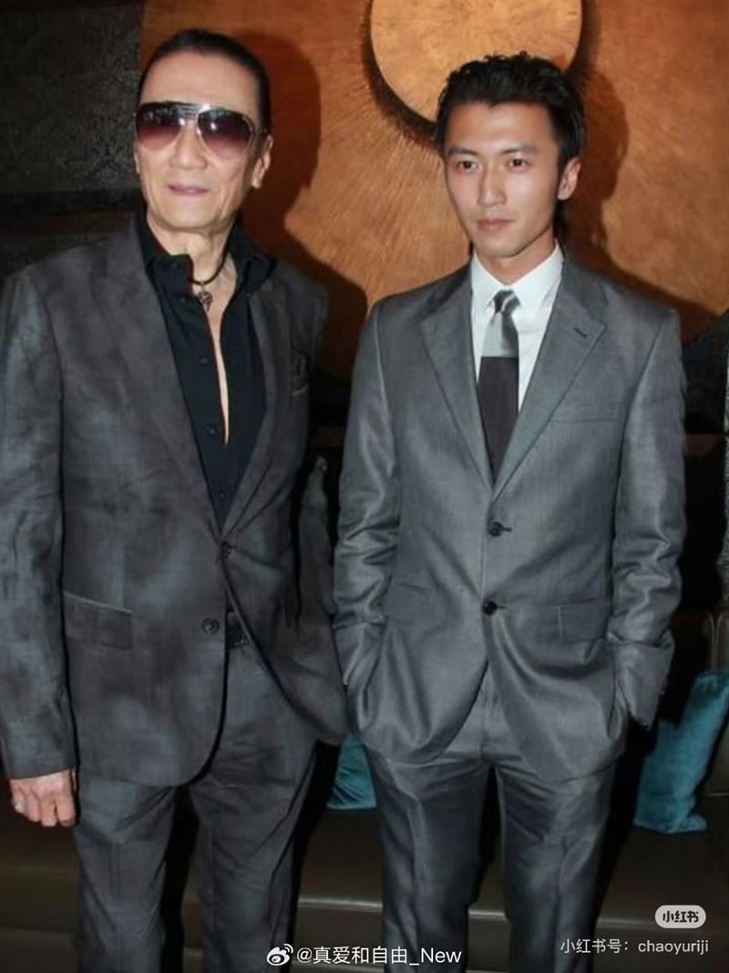 謝賢(左)於7月16日不幸離世,享壽89歲。(圖/翻攝自微博)