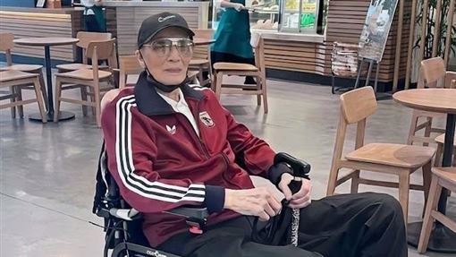 網路上卻接連出現大量關於謝賢身後事的各種揣測與傳言，引發經紀公司的高度重視與不滿。（圖／翻攝自微博）