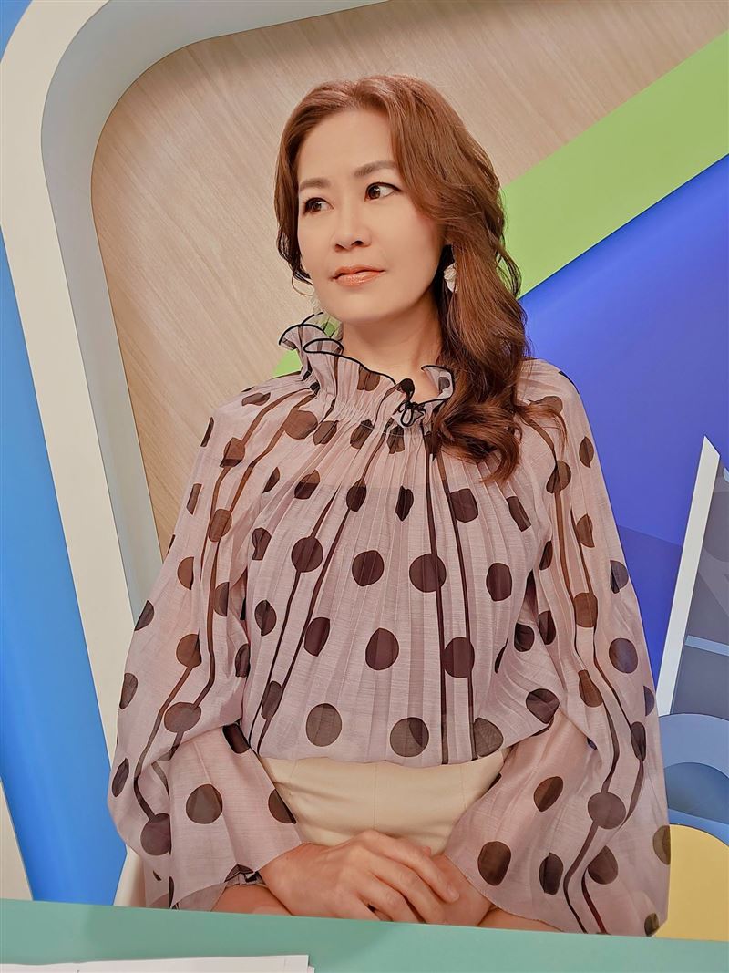 欣西亞與美籍老公Shane任翔結婚23年的婚姻一度婚變。（圖／翻攝自臉書）