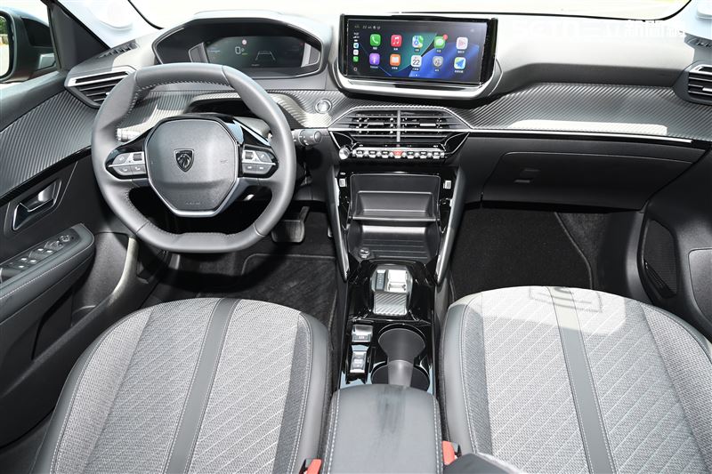 PEUGEOT i-Cockpit座艙。（圖／記者鍾釗榛攝影）