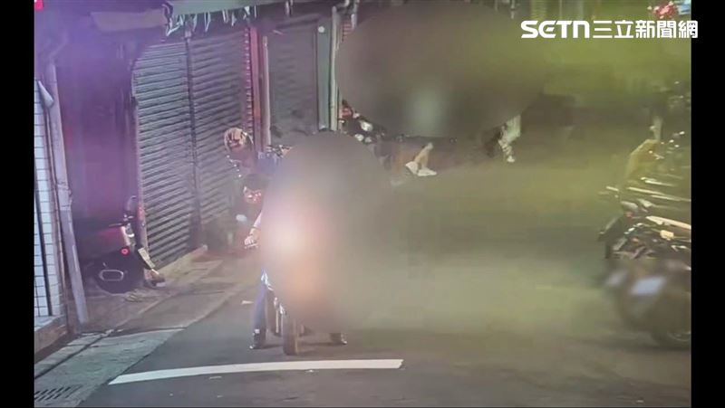 北市楊男因兒子在學校跟人吵架，竟與2名親友到張男住家叫囂。（圖／翻攝畫面）