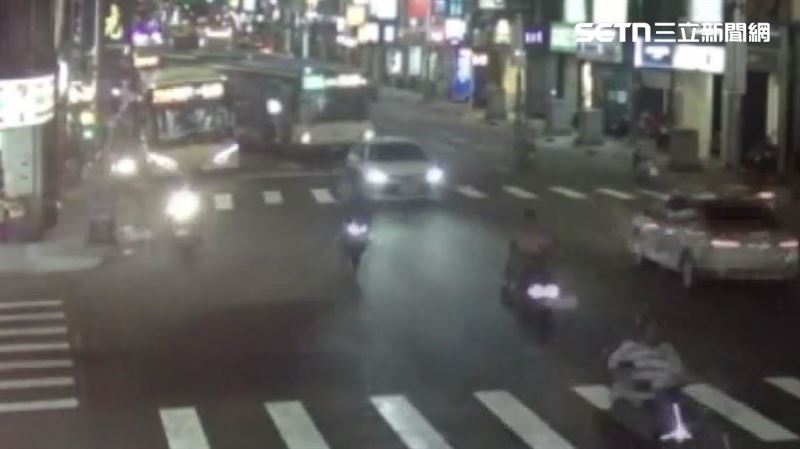 不滿公車坐過站!醉翁怒嗆司機下車輸贏