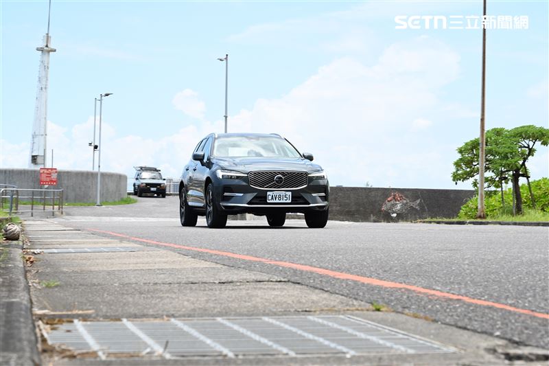 Volvo XC60 Ultra T8帶來輕鬆的駕駛感受。(圖/記者鍾釗榛攝影)