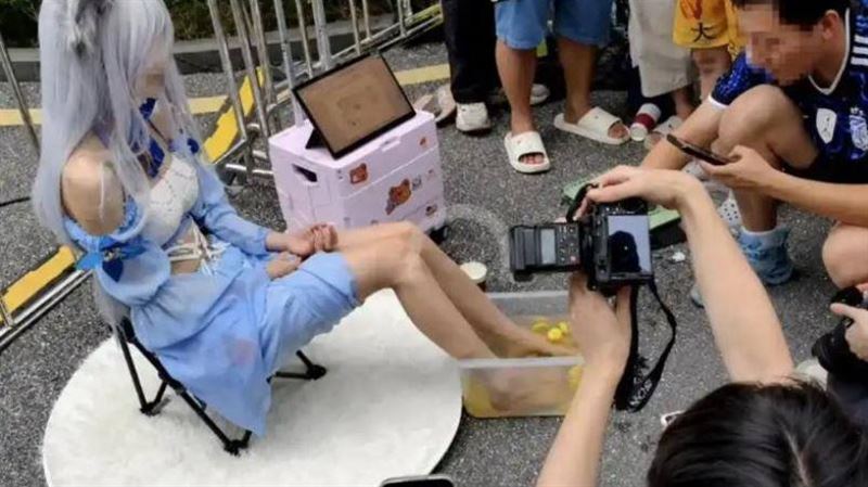 動漫展爆低俗亂象!Coser賣泡腳水