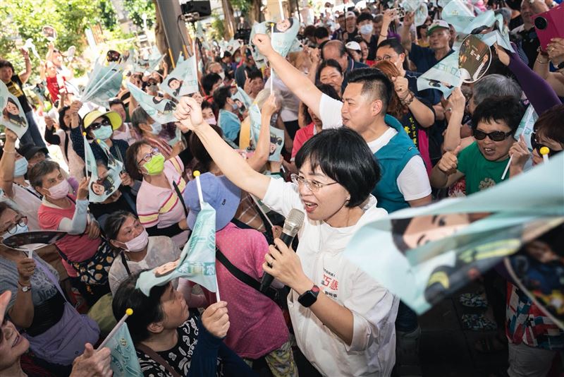 藍白通過台灣兒少成長及未來帳戶,蘇巧慧開轟揪最大爭議。(圖/翻攝自蘇巧慧臉書)
