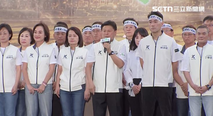 傅崐萁凱道喊破百萬人　綠委酸：政治喪屍
