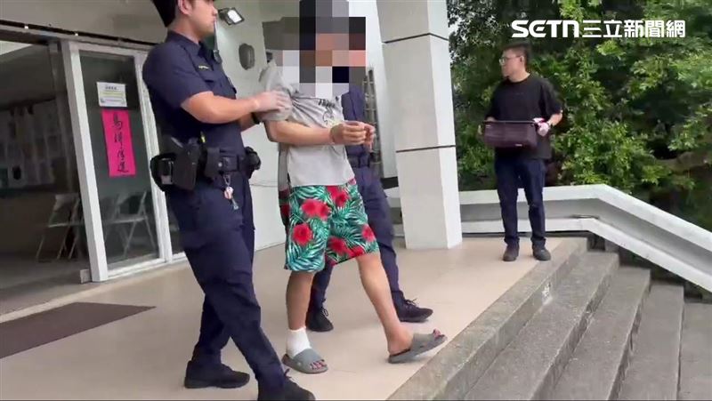 新北林男割破自家瓦斯桶橡膠管後點火遭逮。(圖/翻攝畫面)