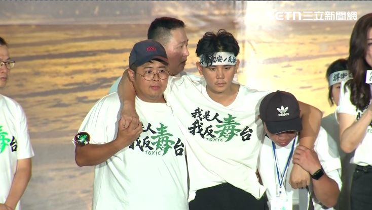 藍小雞8點準時倒下！她酸：這叫按表操課