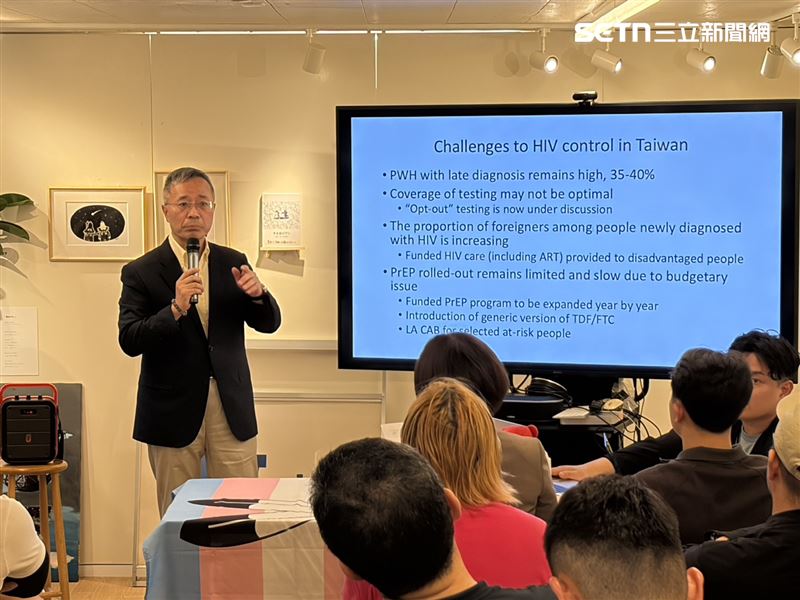 感染科權威、台大醫院雲林分院副院長洪健清，在東京進行HIV等議題專題簡報。（圖／記者簡浩正攝影）