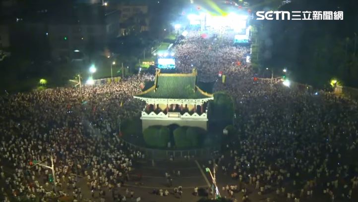 國民黨725凱道反毒油,約20:00制高點空拍。(圖/翻攝畫面)