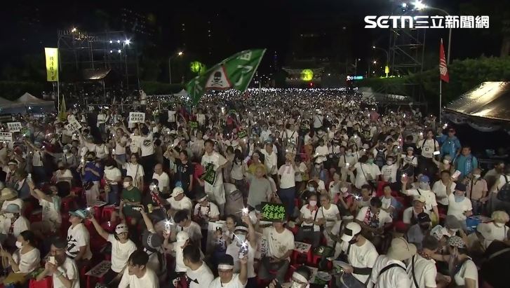 725上凱道「反毒油」　現場喊破20萬人了