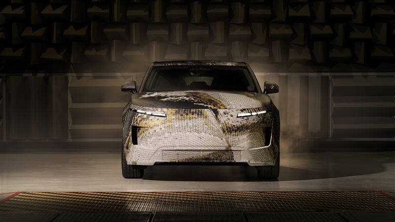 Range Rover GT原型車已進入最終道路測試階段。(圖/JLR提供)