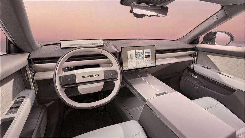 車艙延續品牌一貫的極簡風格,大量採用俐落水平線條。(圖/JLR提供)
