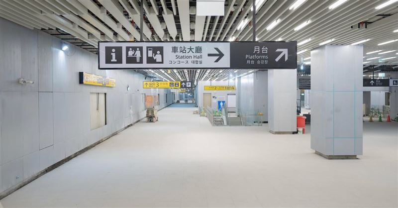 台南鐵路地下化工程預計今年底前通車,林森站及南台南站則分別預定於118年及119年啟用。(圖/翻攝自陳世凱臉書)