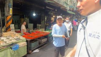 助理遭阿伯肘擊　葉元之怒：怎麼能打人