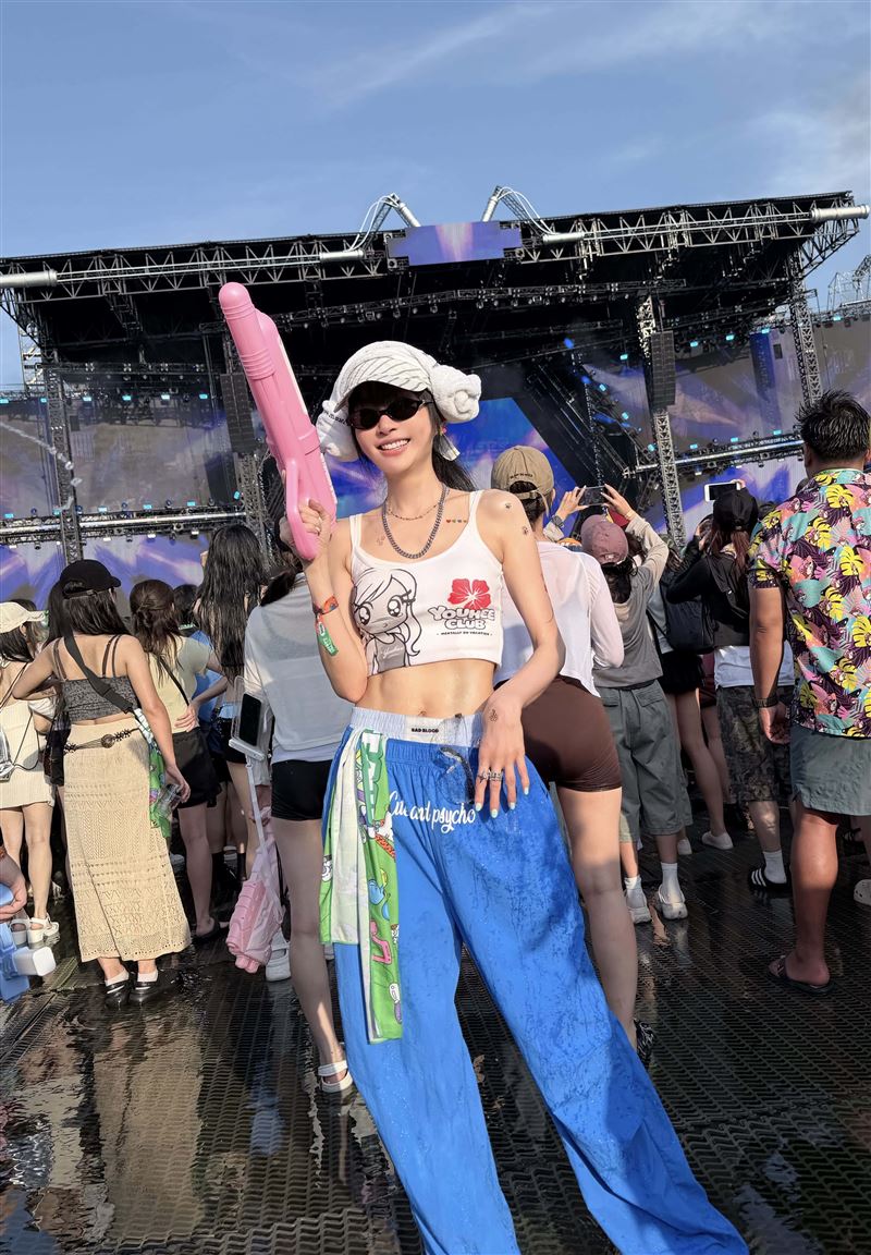謝金燕即將登上9月的高雄水炸彈音樂節,特地先飛往韓國朝聖WATERBOMB首爾站,親身體驗現場氣氛。(圖/WATERBOMB KAOHSIUNG提供)