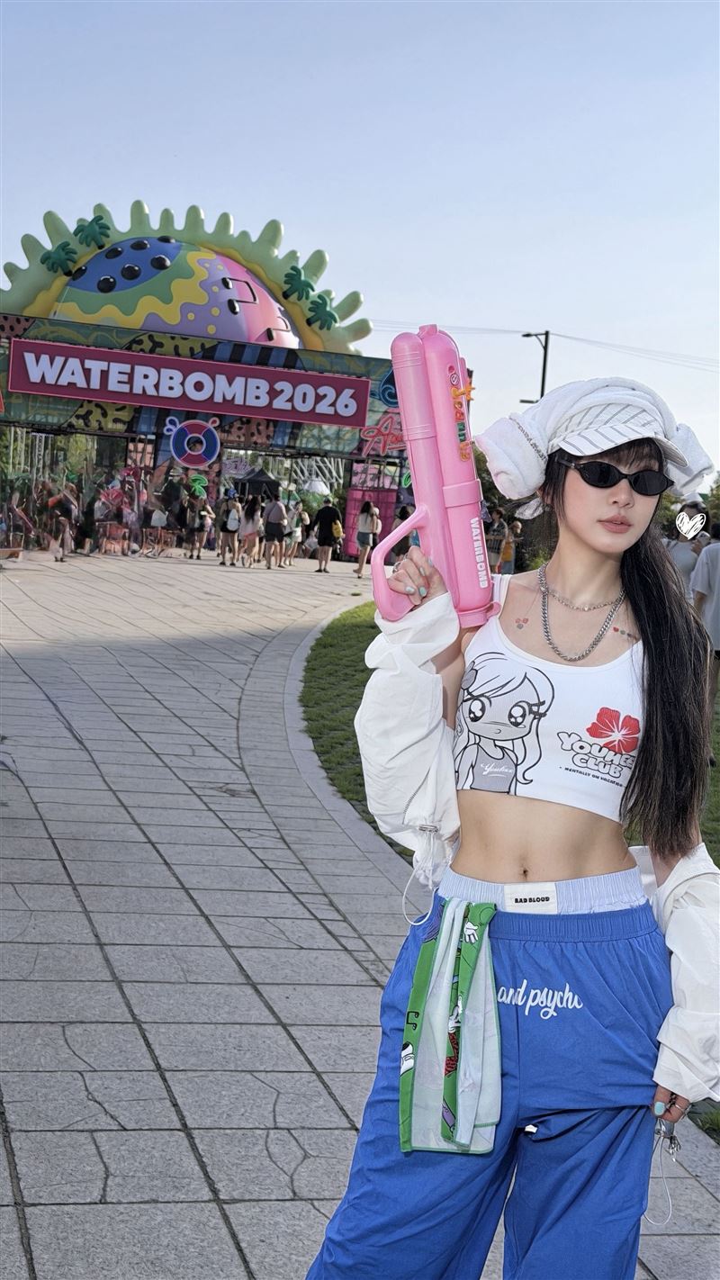謝金燕太辣了,在韓國也被鮮肉搭訕。(圖/WATERBOMB KAOHSIUNG提供)