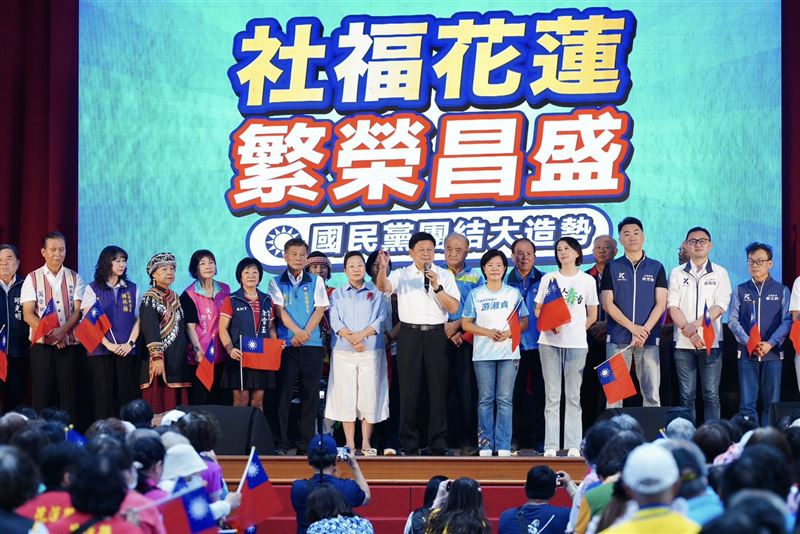 國民黨上午於花蓮中正體育館舉辦「社福花蓮、繁榮昌盛,國民黨團結大造勢」(圖/傅崐萁辦公室提供)