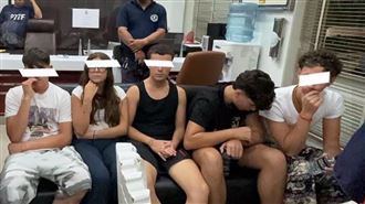 義大利學生遊泰比中指嗆聲　狼狽下場曝