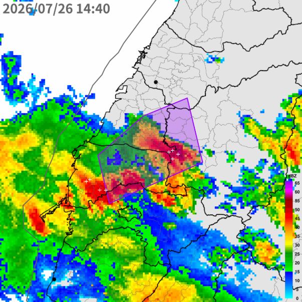 大雷雨開炸「4縣市」。(圖/翻攝自氣象署)