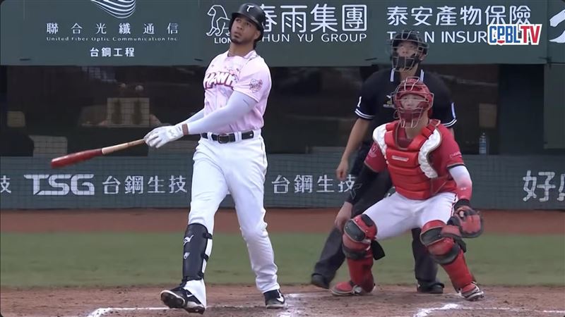 魔鷹炸裂轟出澄清湖球場　近2戰6安3長打