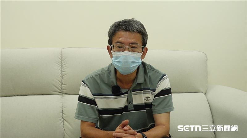 楊爸爸表示,目前支撐夫妻倆繼續走下去的,就是推動《少事法》修法。他希望,未來不要再有任何一個家庭,承受和他們一樣失去孩子的痛苦。(圖/記者張雅筑攝)