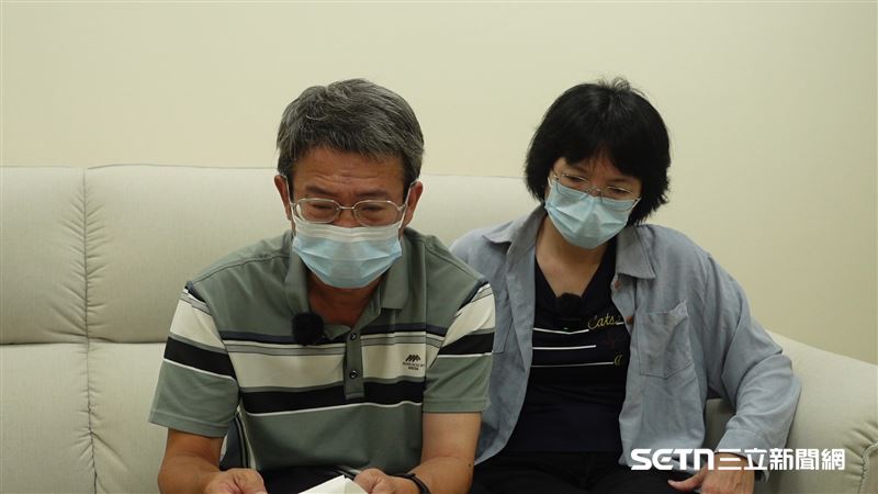 每次受訪,楊爸爸總難掩喪子之痛、數度落淚,但他和楊媽媽始終堅定表示,會繼續完成答應承勳的每一件事,讓孩子的離開成為推動制度改革的起點。(圖/記者張雅筑攝)