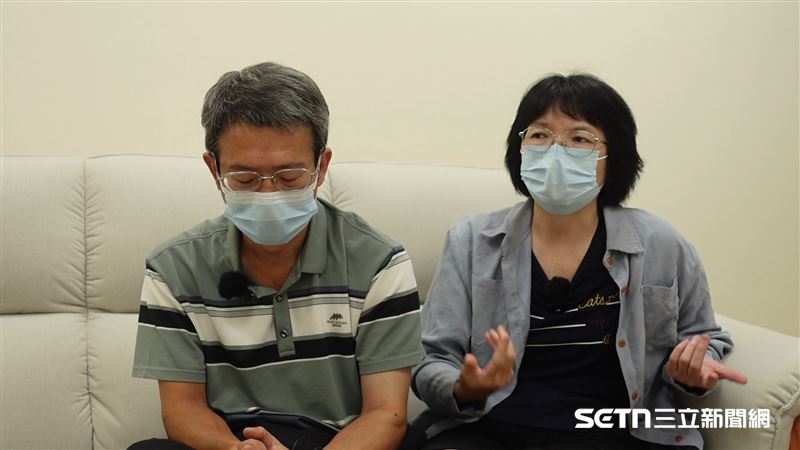 針對現行《少事法》,楊媽媽悲痛指出,就算國家要保護非法少年,也該要有個底線在,而不是一味地縱容,那麼其他人的安全怎麼辦?(圖/記者張雅筑攝)