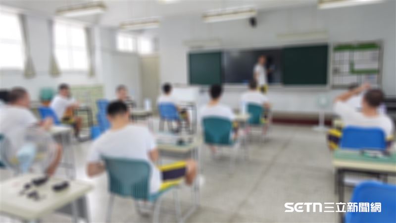 談起明陽中學的生活,小莊表示,每天都有校方安排好的課程與作息,生活十分充實,根本沒有時間胡思亂想,更沒有機會再接觸犯罪。(示意圖/記者張雅筑攝)