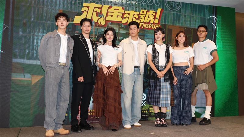 周興哲寒流發名牌外套　男星：太貴不敢穿