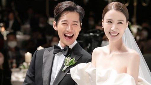 南宮珉爆喜訊！老婆平安生子甜翻全網