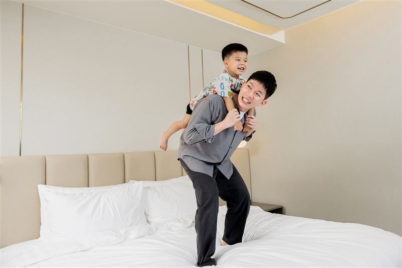 台北漢來大飯店自7月31日至9月14日推出「Project Gents 紳士出任務」住房專案,打造專屬現代紳士的五感風格旅程。(圖/飯店旅宿業者提供)