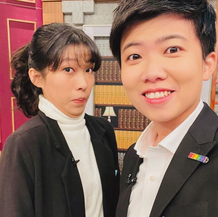 苗廣雅(左)力挺胞姊苗博雅。(圖/翻攝自IG @_miaokuangya)
