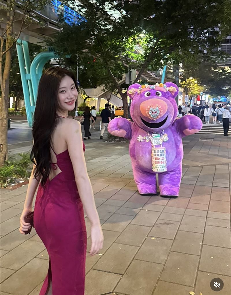 彩領現蹤信義區。（圖／翻攝自IG）