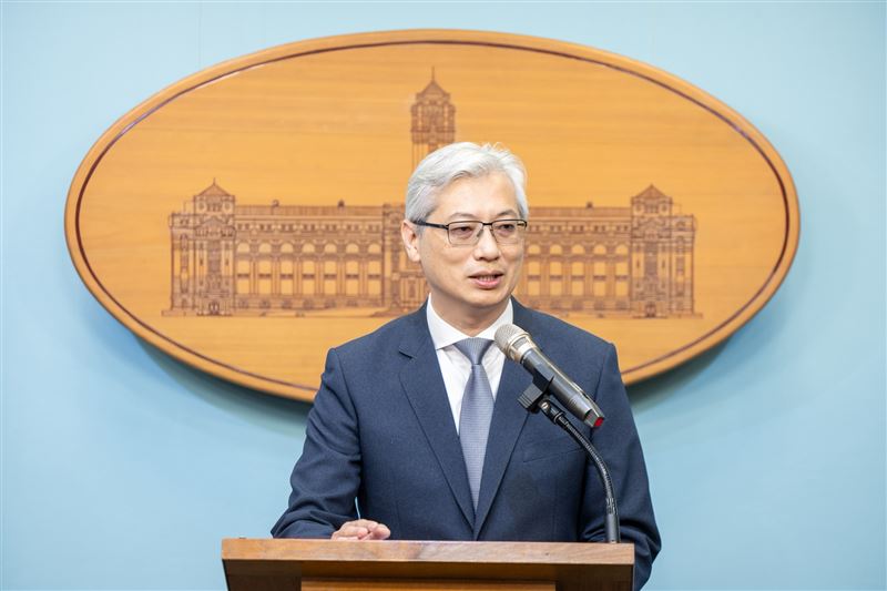 總統府今（28）日舉行「總統盃2026無人機競賽」活動公布記者會，圖為經濟部產業發展署副署長鄒宇新。（圖／總統府提供）