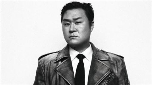 蘇志燮豪贈劇組黃金　尹敬浩兒子反應曝