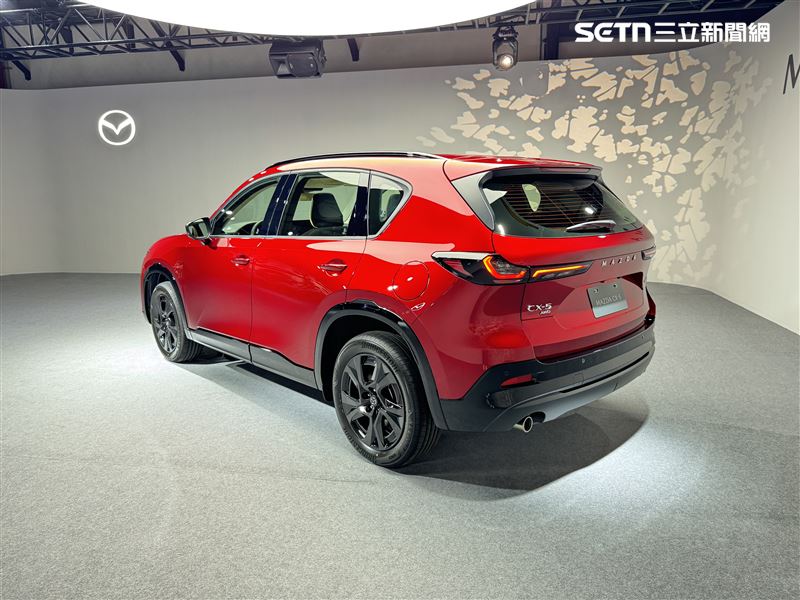 ALL-NEW Mazda CX-5兼顧靈活操控與乘坐舒適。(圖/記者鍾釗榛攝影)