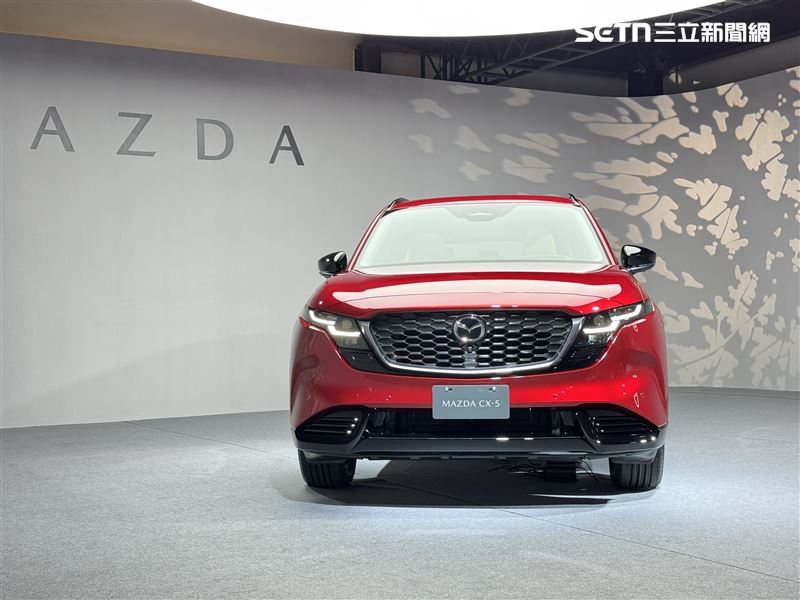 第三代ALL-NEW Mazda CX-5休旅車。(圖/記者鍾釗榛攝影)