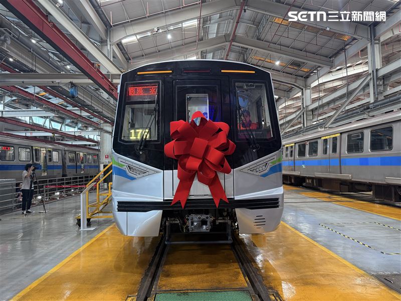 北捷新車CR381A。（圖／記者李育道攝影）