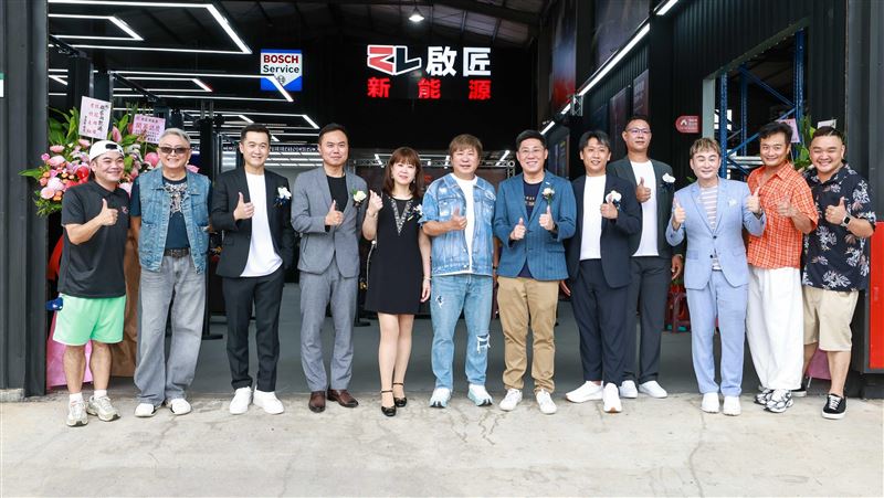洪毛斜槓再升級！綜藝天王胡瓜現身力挺