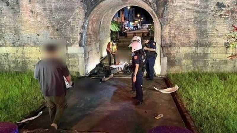 17歲少年雙載電動車　失控猛撞恆春古城牆
