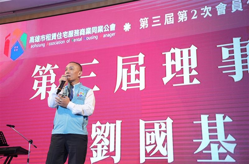 劉國基指出，部分不肖業者為爭取案源，先以一般代租名義向民眾收取媒合費，後續又轉作社會住宅向政府請領補助，嚴重破壞市場機制與採購公平性。（圖／翻攝畫面）