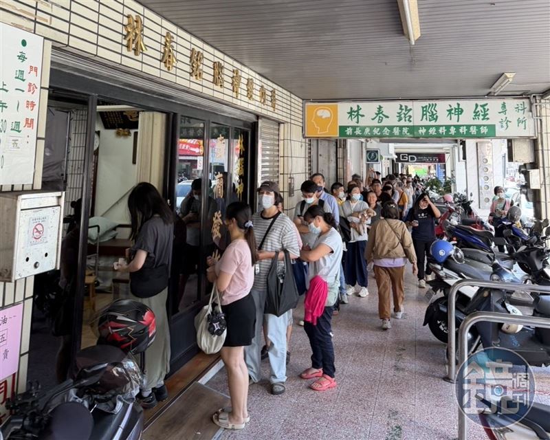 林逸欣父親生前43年的診所成為台南人的記憶。(圖/讀者提供)