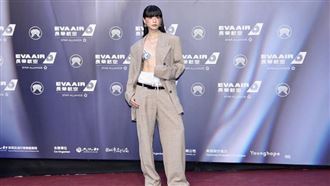 郭源元長相甜美身材性感，出席今年金曲獎的造型又展現帥氣的一面。（圖／鏡週刊）