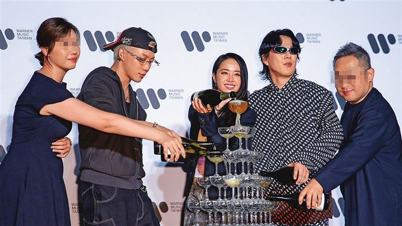 蕭煌奇婚後大爆發！專場秒殺加場老婆旺夫