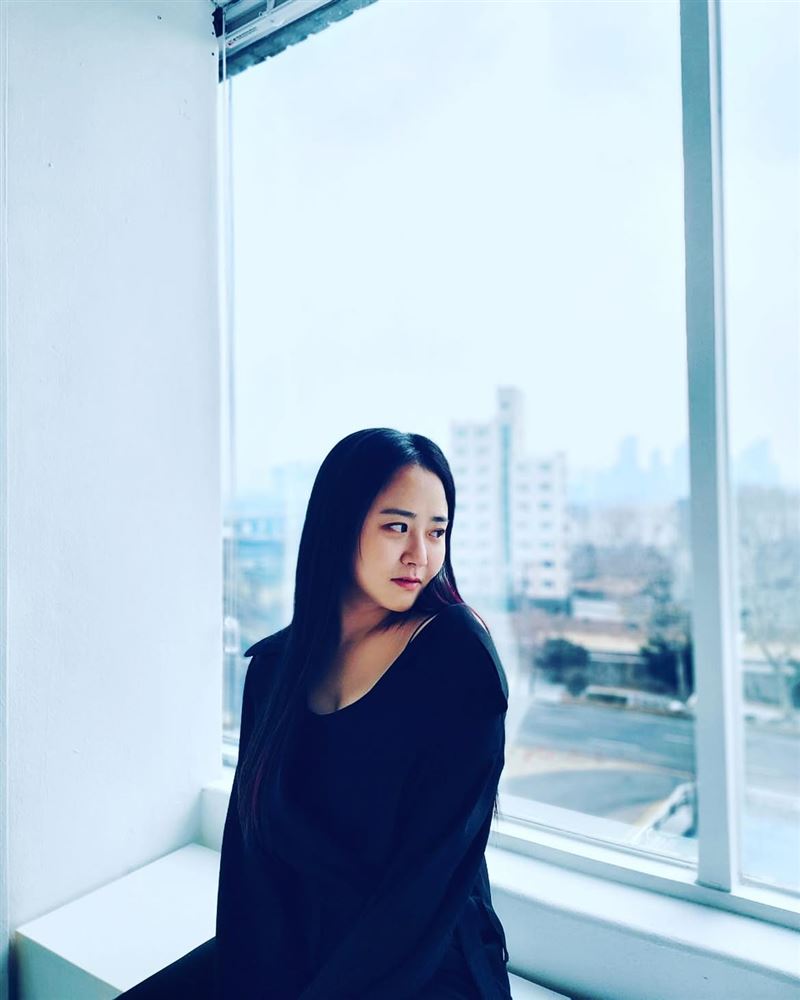 文瑾瑩曾演出多部炙手可熱的經典作品。（圖／翻攝自Instagram@aka_moons）