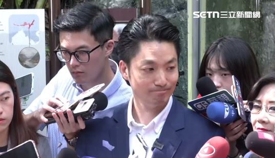 蔣萬安今天公布小貓熊名字，更不滿說，很可惜這次上海方代表團沒有辦法來，小動物的交流跟統戰有什麼關係？（圖／翻攝畫面）