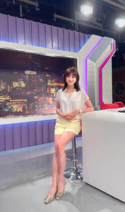 知名財經主持人邱沁宜。（圖／翻攝自邱沁宜臉書）