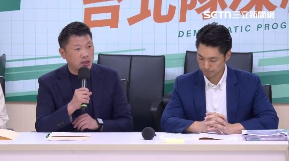 蔣萬安昨天護韋淳祐大嗆「有事衝著我來」。他今中午拜會民進黨台北市議會黨團，黨團總召王閔生當面點出虐童、淹水等爭議，喊話要有肩膀擔起責任，「希望市長真的是回歸市政」。（圖／翻攝畫面）