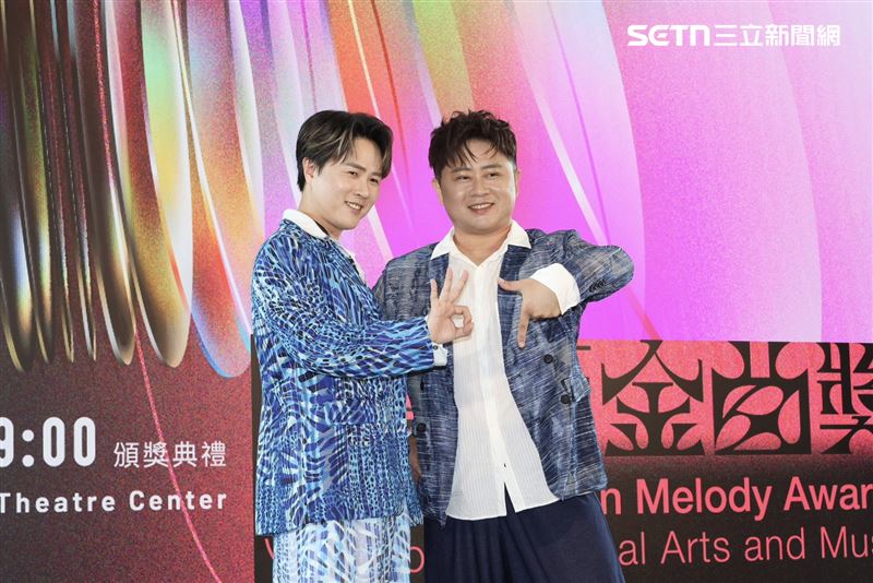 第37屆傳藝金曲獎將於8月22日登場，今年紅毯「傳藝大道」找來「百萬兄弟」陳孟賢、陳昭瑋首度搭檔主持。（圖／記者田俊彥攝影）